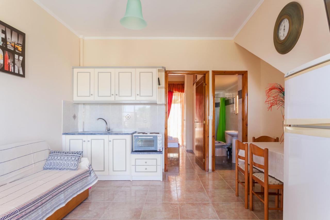 Christine Seaside Apartments In Chania Stalós Exterior foto
